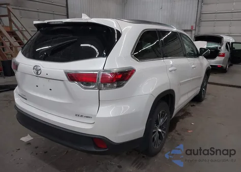 2016 Toyota Highlander Xle V6 z USA, uszkodzony, nr VIN 5TDJKRFH5GS349128